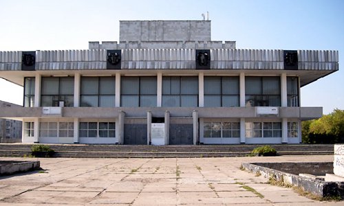 Дзержинский театр. Драматический театр Дзержинск. Город Дзержинск драмтеатр. Дзержинский театр драмы Дзержинск. Драмтеатр Дзержинск Нижегородская область.