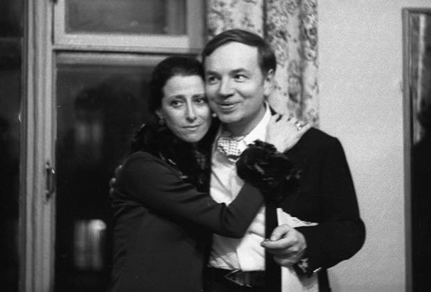 Андрей вознесенский с женой фото